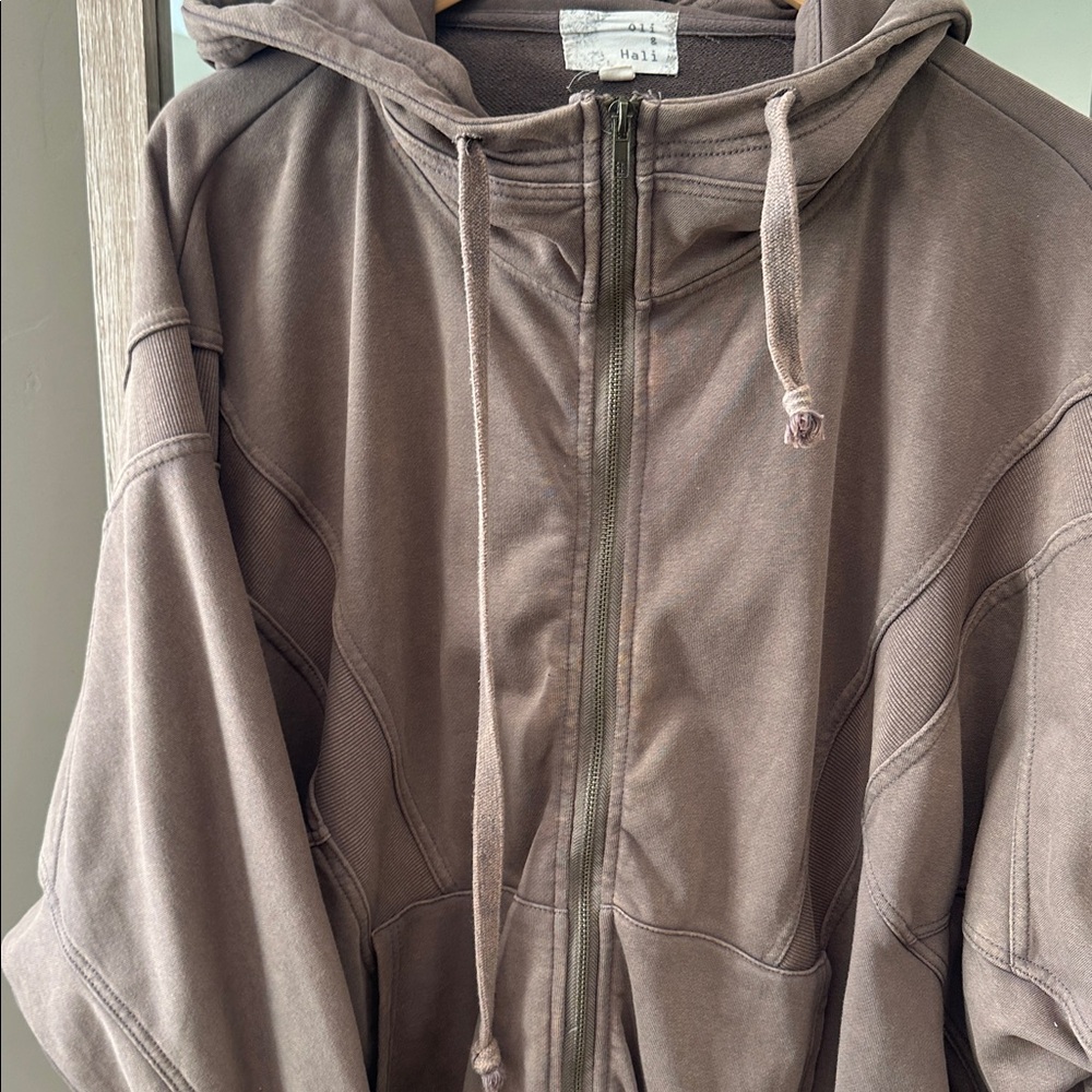 Oli & Hali acid wash Chocolate Brown Sweatshirt - Picture 4 of 7